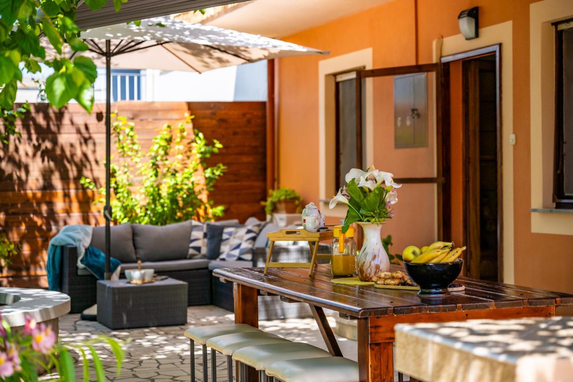 E-M Apartments With Private Pool Vinkuran Exterior photo